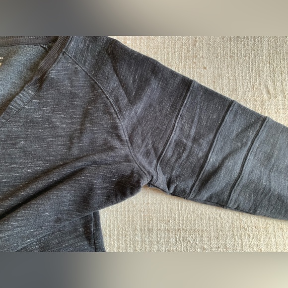 Bobbie Brooks black/grey v neck sweatshirt - Picture 5 of 6